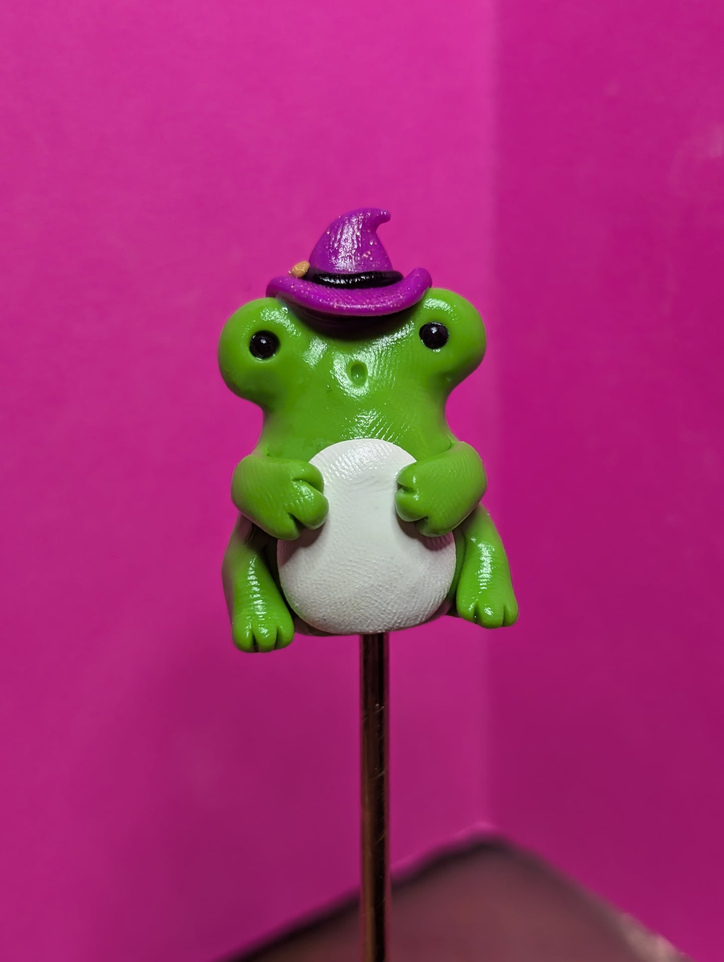 Frog Witch Plant Pick
